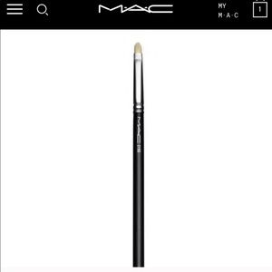 MAC # 219 Natural Pencil Eye Brush ⭐️DISCONTINUED